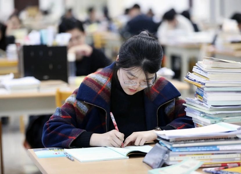 Lộ trình tự ôn luyện thi ĐGNL tại nhà