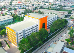 Trường Đại Học Kinh Tế Kỹ Thuật Bình Dương