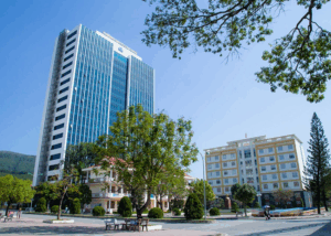 Trường Đại Học Hạ Long