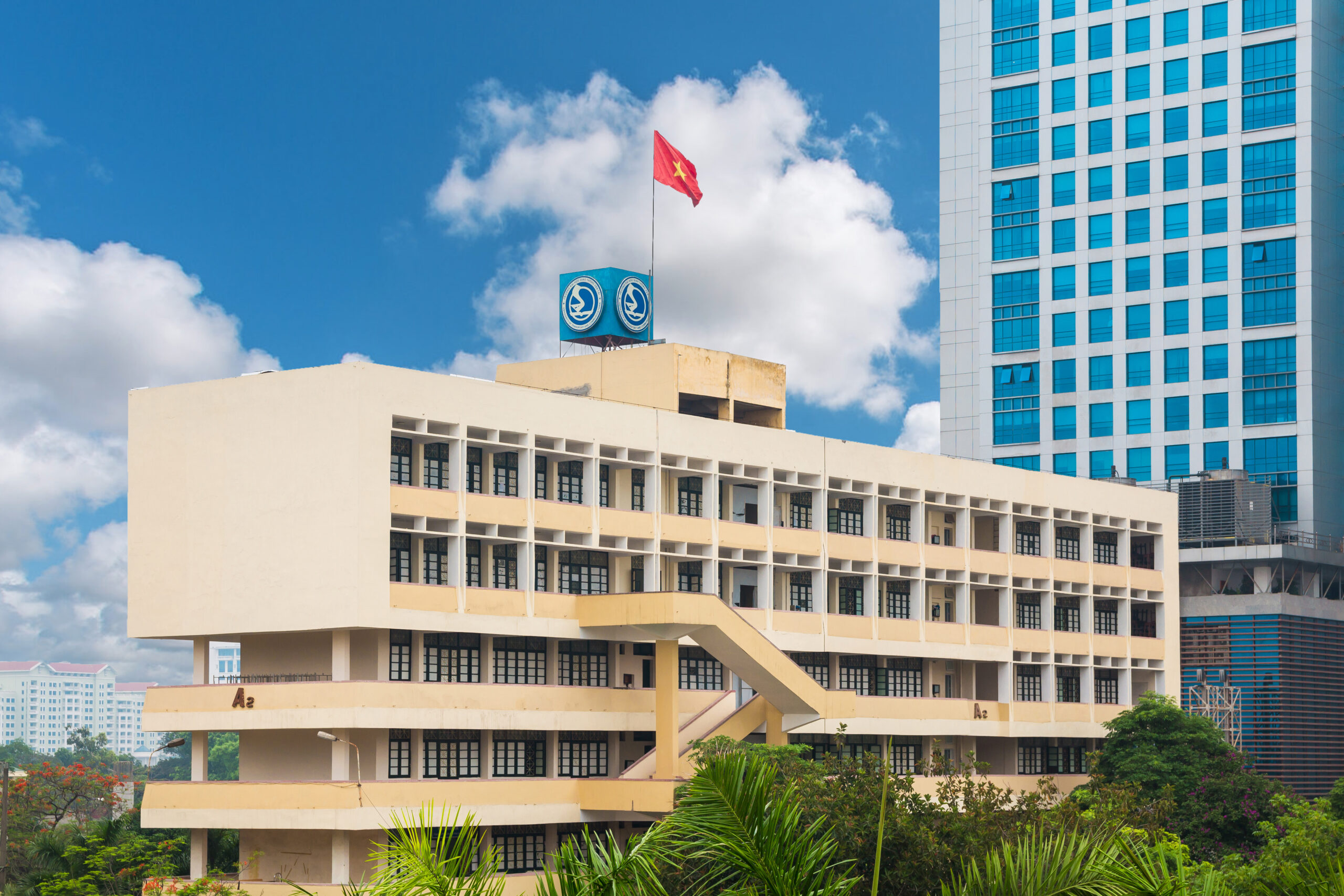 TRƯỜNG ĐẠI HỌC GIAO THÔNG VẬN TẢI