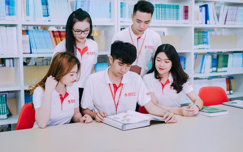 Đại học Y Dược Buôn Ma Thuột
