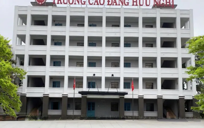 Đại Học Công Nghệ và Quản Lý Hữu Nghị