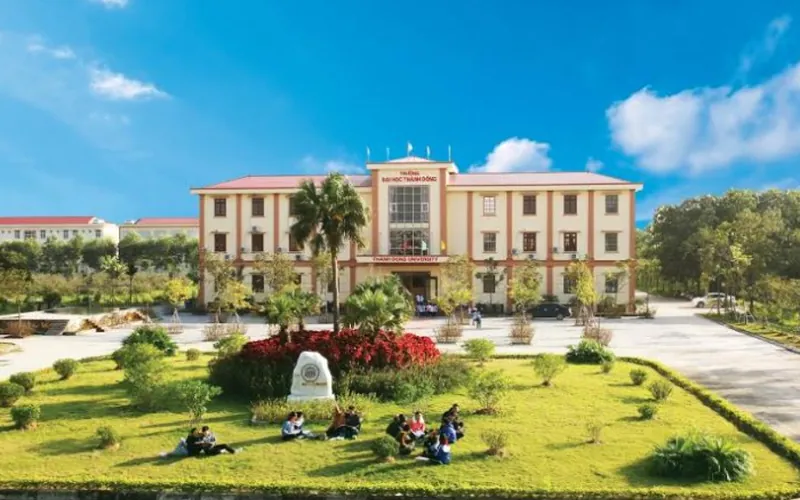Đại Học Thành Đông