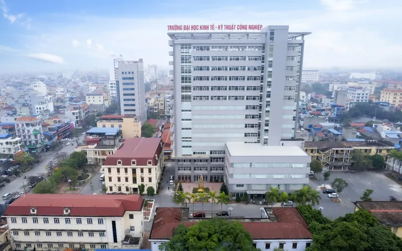 Đại Học Kinh Tế Kỹ Thuật Công Nghiệp