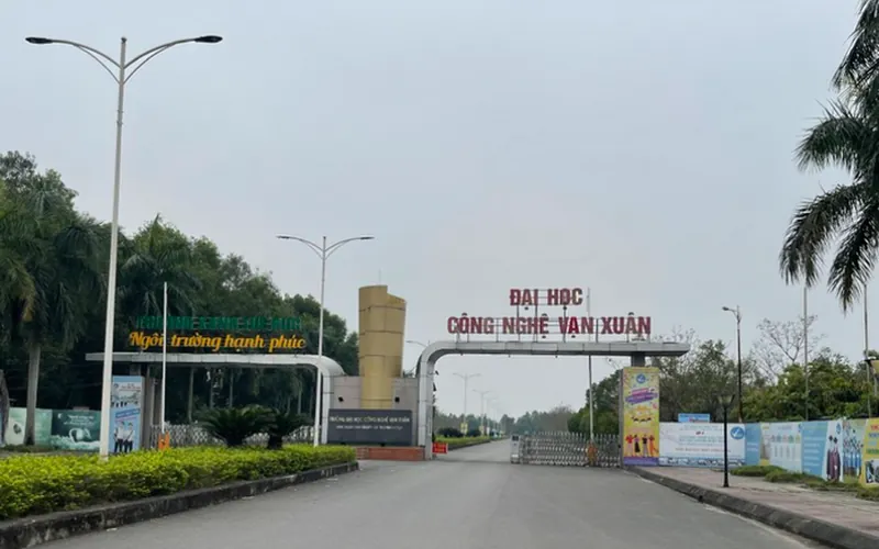 Đại Học Công Nghệ Vạn Xuân