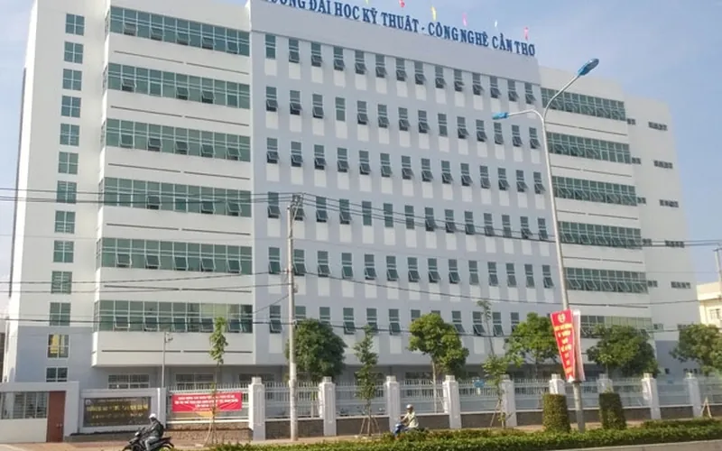 Đại học Kỹ Thuật Công Nghệ Cần Thơ