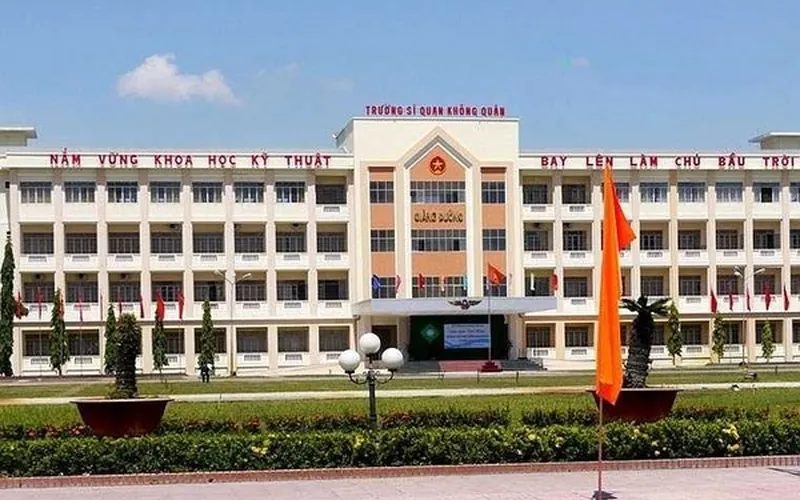 Trường Sĩ Quan Không Quân - Hệ Đại học
