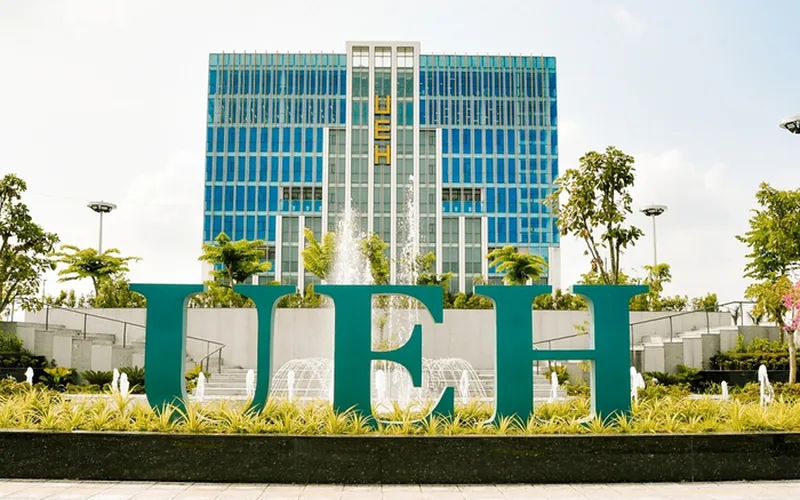 Đại Học Kinh Tế TPHCM