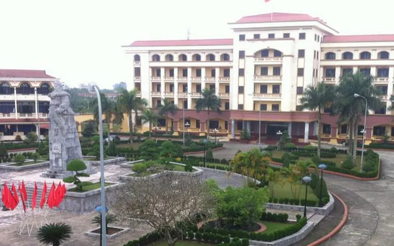 Trường Sĩ Quan Lục Quân 1 - Đại học Trần Quốc Tuấn